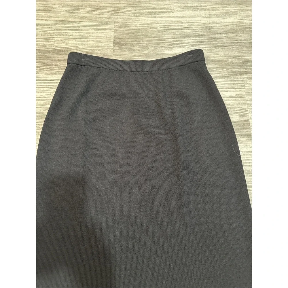 ST. JOHN BASICS ELASTIC WAIST BLACK KNIT Back‎ SLIT LONG PULL ON SKIRT SIZE 8